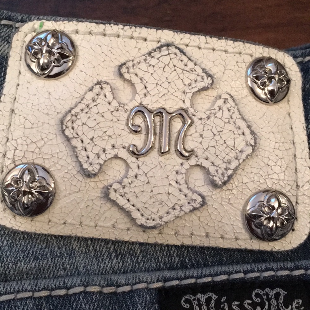 ONE LEFT!! Miss me capri jeans size 28 - Picture 5 of 8